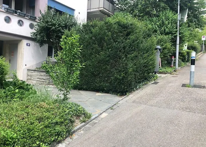 Bright In The Center - Greenyard 1 * Ζυρίχη