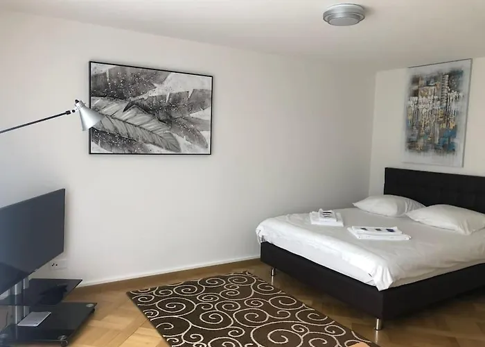 Bright In The Center - Greenyard 1 דירה